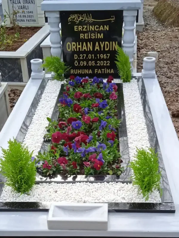 Üsküdar Karacaahmet Mezar Bakım ve Çiçeklendirme