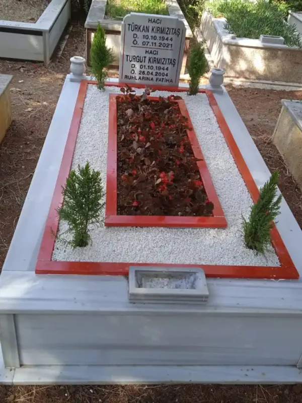Üsküdar Karacaahmet Mezar Bakım ve Çiçeklendirme